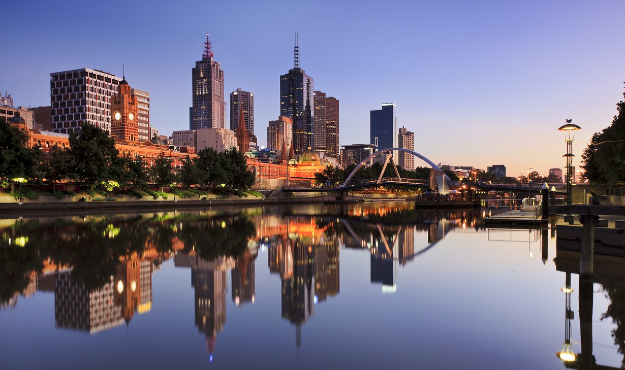Melbournen ydinkeskusta eli CBD on sekoitus pilvenpiirtäjiä ja vanhoja rakennuksia.