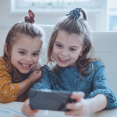 Siskon kanssa tapellessa on pakko säädellä tunteitaan. Se on erittäin tärkeä elämäntaito. Kuva: <span class="photographer">ShutterStock</span>