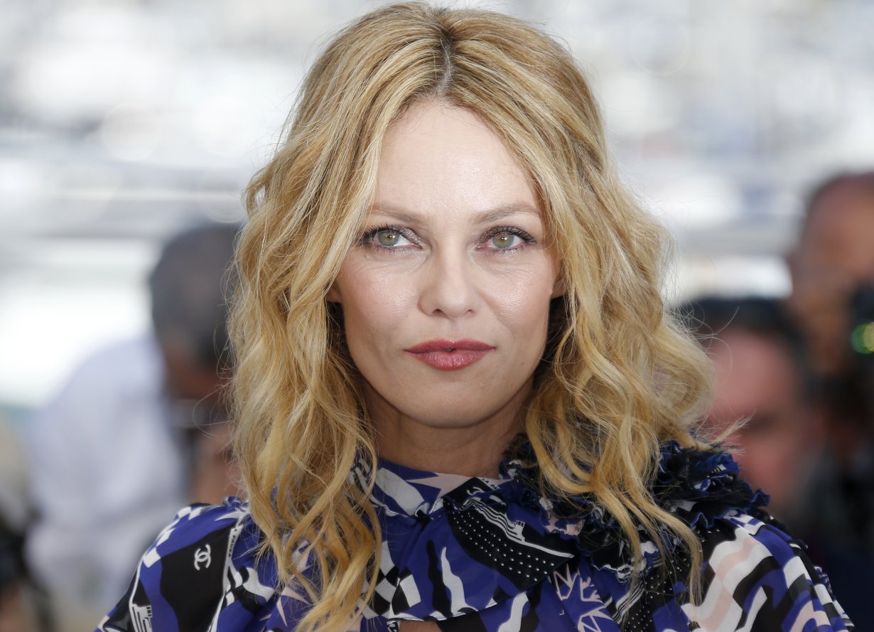 Vanessa Paradis'n hiustyyli? Kyllä onnistuu.
