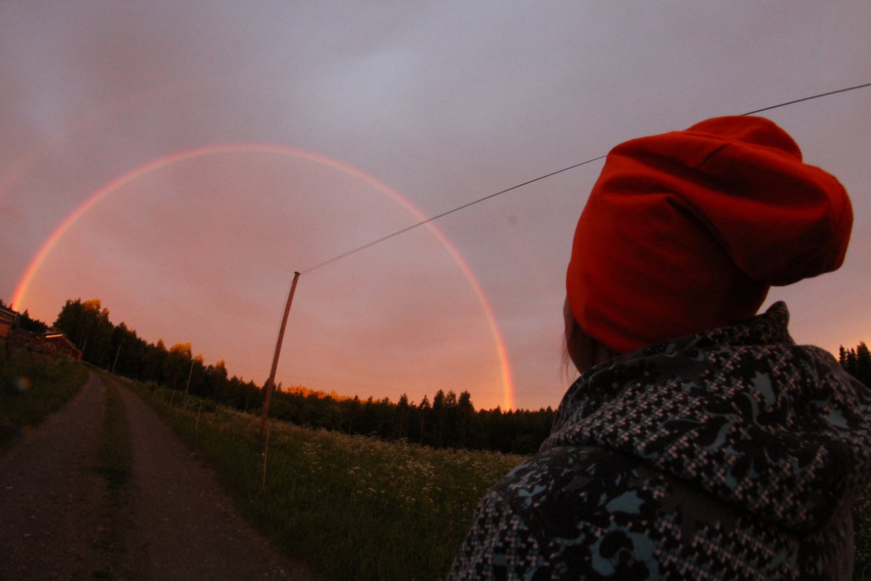 Eeva Martikainen kertoo, että hänen miehensä tykkäsi valokuvata. Jutun kuvat ovat miehen ottamia.