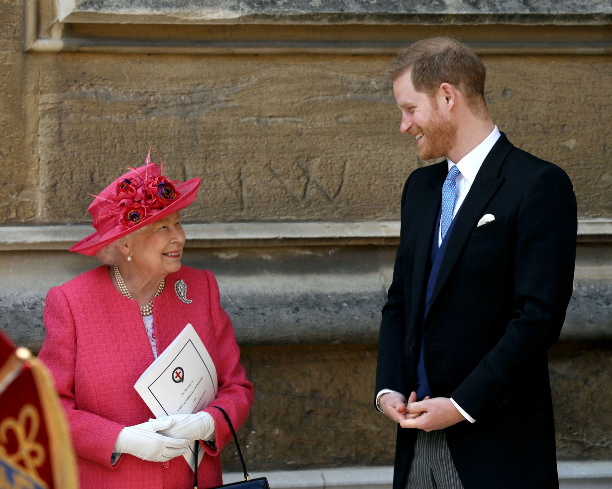Prinssi Harry on ainakin virallisten tietojen mukaan edelleen hyvissä väleissä mummonsa, kuningatar Elisabetin kanssa, vaikka lähtikin hovista.