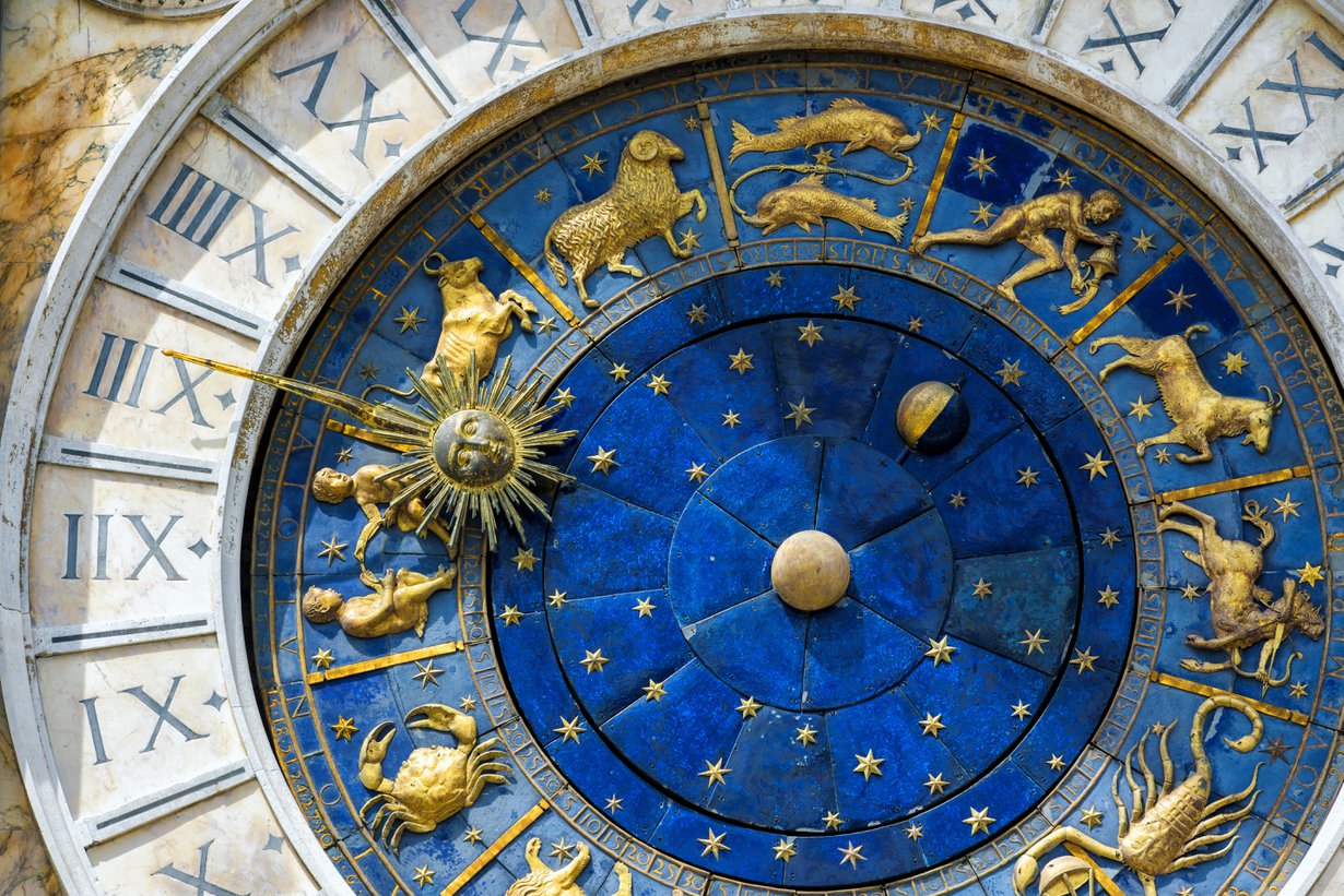 Epävirallisempi astrologia tuntee myös aurinkomerkin Muumit, joka ei ole aamu- eikä iltaihminen vaan haluaa koko ajan nukkua. Kuva: Shutterstock