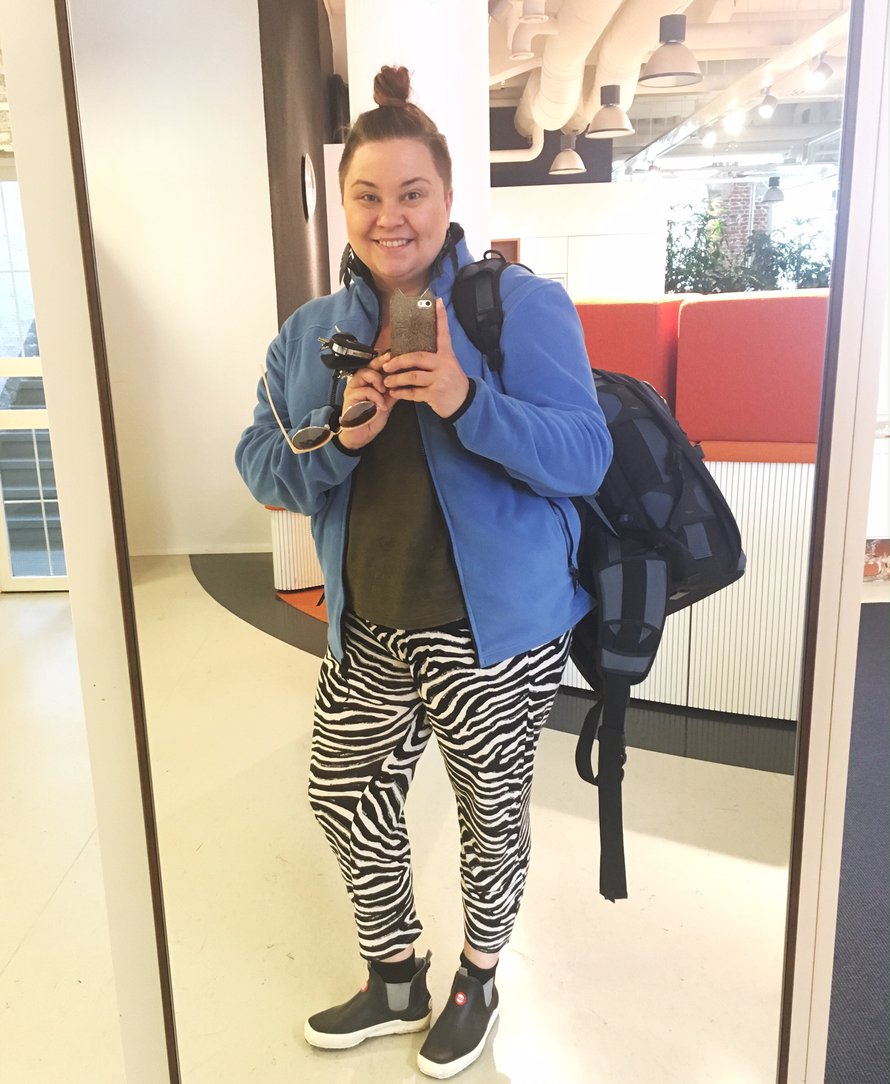 dating pukeutua pelejä kuuma Esimerkkejä BIOS dating sites