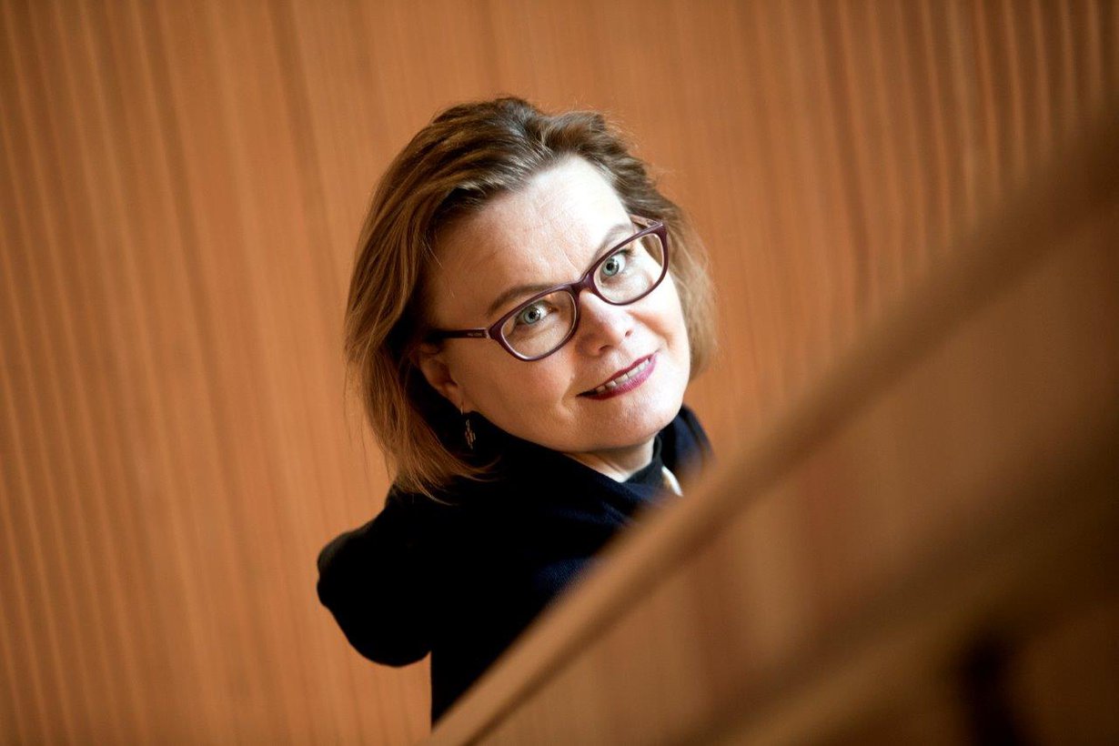 – Tunnollisuus on hyvä asia, mutta se kannattaa säästää tärkeimpiin tekemisiin, aivotutkija Minna Huotilainen muistuttaa. Kuva: Liisa Takala