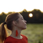 "Ymmärsin, että minun pitää opetella näkemään itseni uudella tavalla ja miettiä, kuka olen hyväksikäytön takana", Mari Lämsä sanoo.