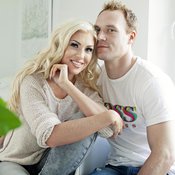 ”En ole ollut ikinä yhtä varma, että haluan sitoutua”, Jari-Matti Latvala sanoo suhteestaan Maisa Torppaan. Kuva: <span class="photographer">Milka Alanen</span>