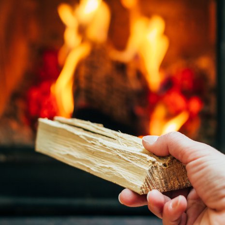 Siinä sitä pannaan pökköä pesään. Kuva: <span class="photographer">Shutterstock</span>