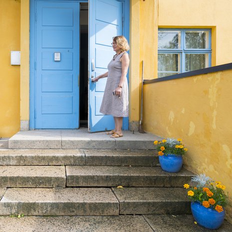 Anna-Maija Miettisen Majatalo 22 on toiminut aiemmin muun muassa seurakuntatalona, kouluna, päiväkotina ja A-klinikkana. Kuva: <span class="photographer">Vesa-Matti Väärä</span>