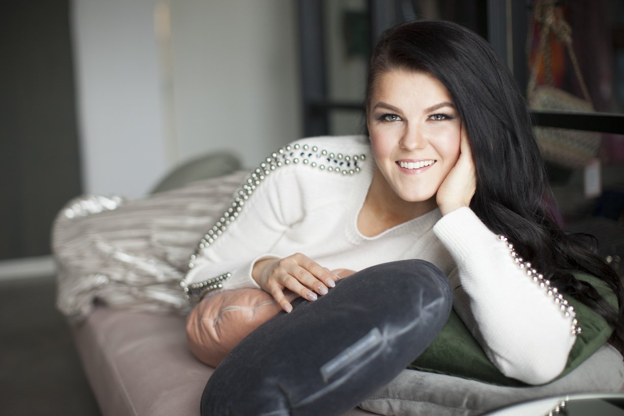 Yllätysveljensä ensimmäistä kertaa tavannut Saara Aalto ”Siistiä saada