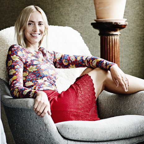 Nuorena Eveliina Nieminen haaveili näyttelijänurasta. Hän teki unelmansa eteen kaikkensa, mutta ei lopulta rohjennut toteuttaa haavettaan. Kuva: <span class="photographer">Amanda Aho</span>