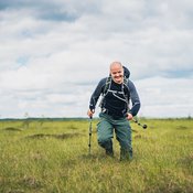 Timo Polari on aina halunnut haastaa itseään. Syyskuussa ilmestyneessä vaelluselämäkerrassaan hän kertoo, mitä rankka fyysinen ponnistelu ja maailman huikeimpien maisemien näkeminen on hänelle opettanut.