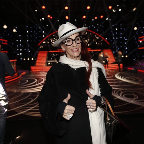 Aira Samulin on melkein aina menossa – ja aina huolellisesti pukeutunut. Kuva: <span class="photographer">Seppo Solmela/Sanoma-arkisto</span>