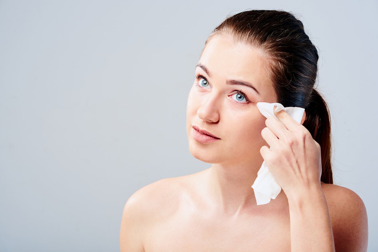 Puhdistusliinat toimivat loistavasti meikin irrottajina. Kuva: Shutterstock