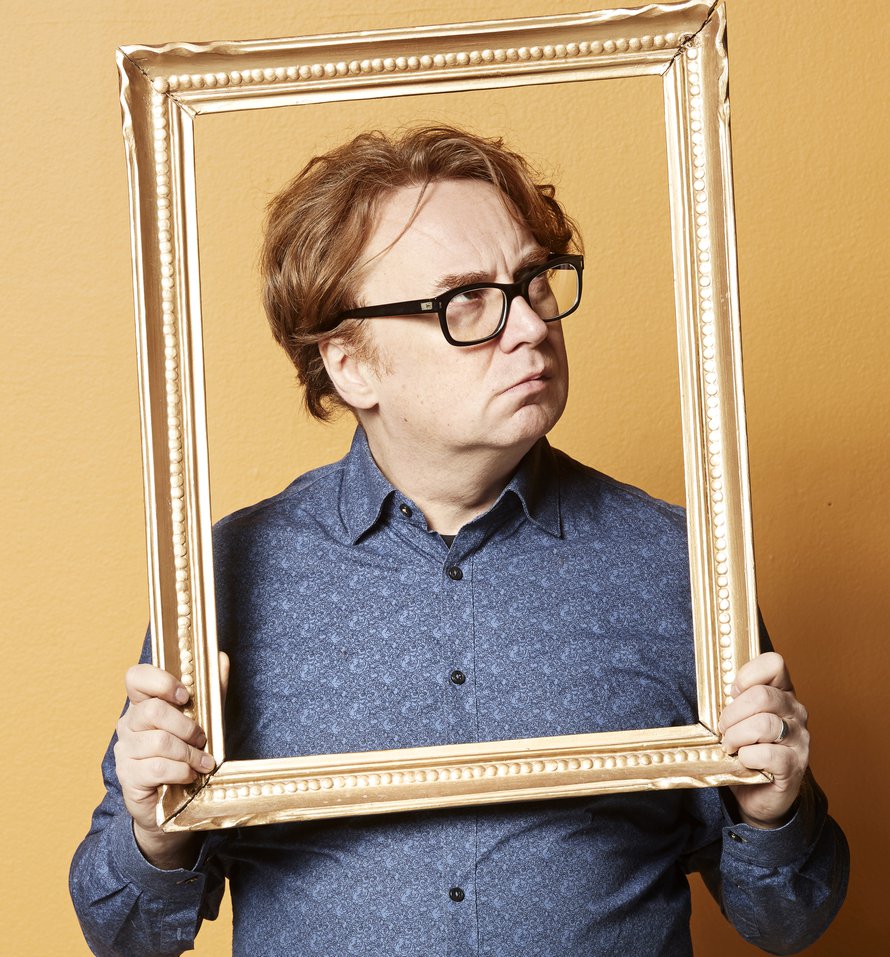 Pertti Jarla nauttii, kun vanha tavara herää hänen käsissään uuteen elämään. Kuva: <span class="photographer">Juha Salminen</span>