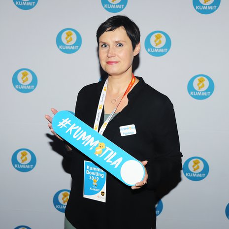 ”Olemme mieheni kanssa pari viime vuotta rakentaneet Järvenpäähän omakotitaloamme, joten vapaa-ajan ongelmia ei ole ollut”, Hanna kertoi Lastenklinikoiden Kummien tapahtumassa.