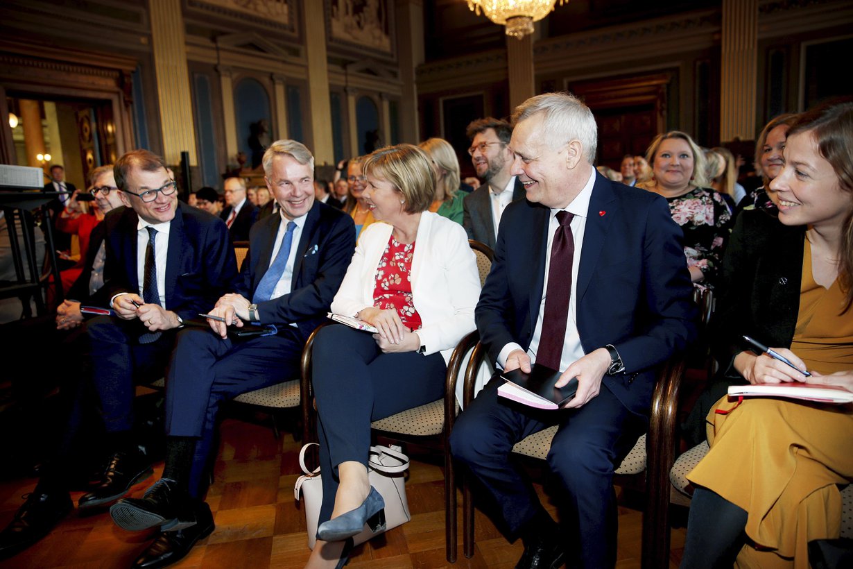 Hallituspuolueiden puheenjohtajat.