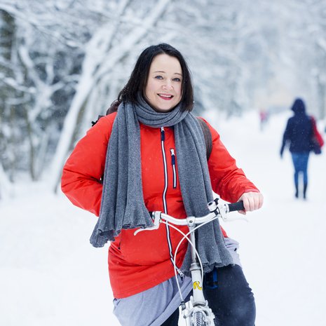 Emma on matkaillut pyöräillenkin: vuonna 2008 hän pyöräili yksin Turusta Jäämerelle. ”Elämäni oli silloin murrosvaiheessa.” Kuva: <span class="photographer">Milka Alanen</span>