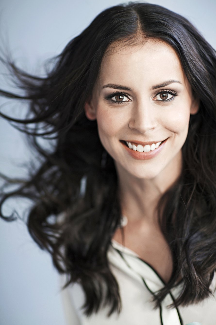 Jenni Dahlman nähdään maaliskuun lopussa alkavassa Mallikoulu-tv-ohjelmassa. Kuva: <span class="photographer">Jouni Harala</span>