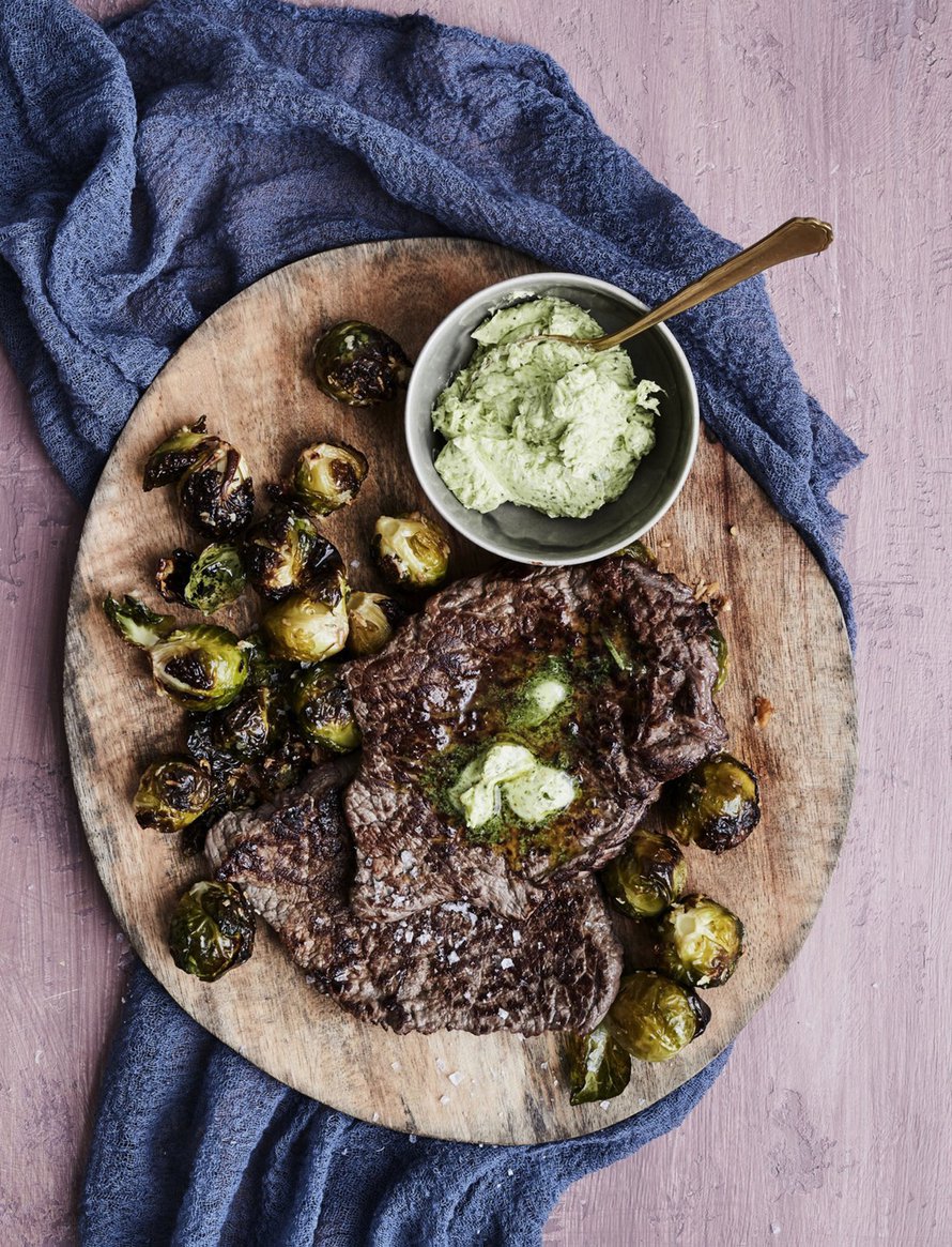 Lehtipihvi höystetään nyt maustevoilla, jossa on argentiinalaisen chimichurrin maut.