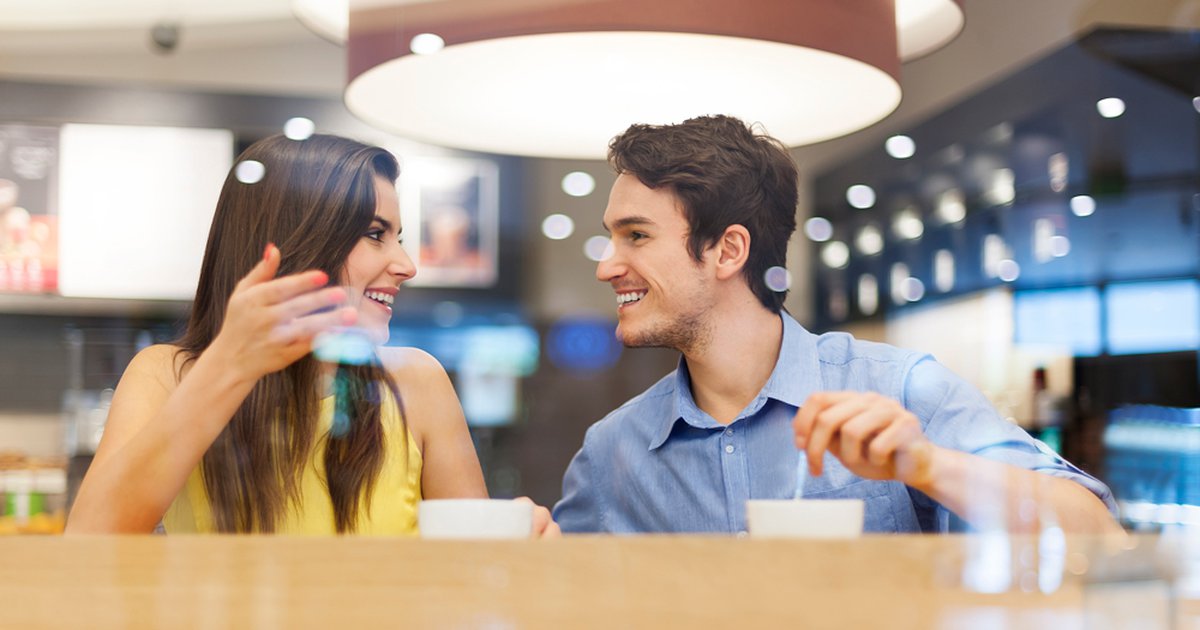 dating pimeässä UK 2014