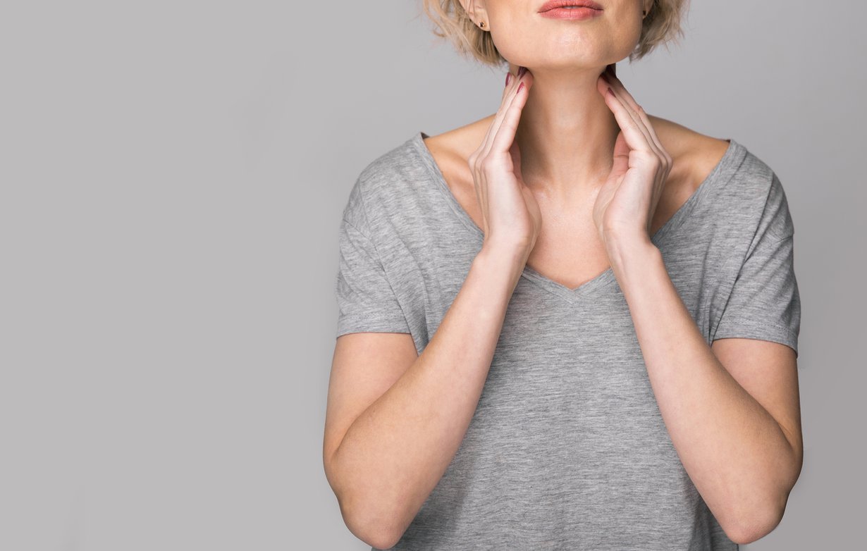 Kilpirauhanen on yksi merkittävimmistä rauhasista, joka säätelee terveyttämme. Rauhanen on kurkunpään alapuolella. Kuva: Shutterstock