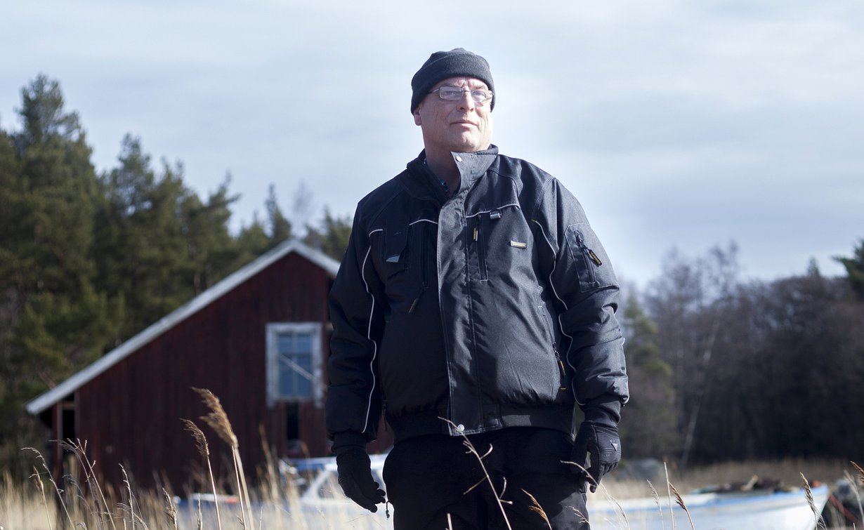 Patrik Finneman on pudonnut jäihin kaksi kertaa. “Vaikka meri melkein vei elämäni, se on minulle ennen kaikkea mielenrauhan lähde”, Patrik sanoo. Kuvat: Sanni Saarinen