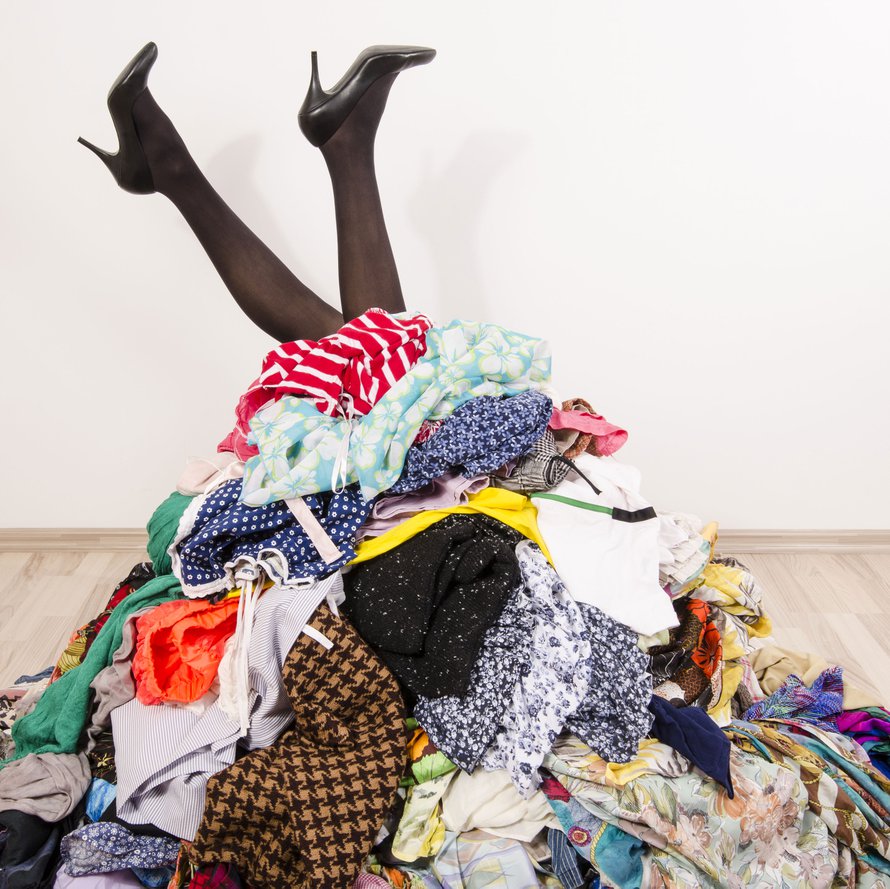 Onko mahdollista, että tässä kasassa olisi muutama paita liikaa? Kuva: <span class="photographer">Shutterstock</span>