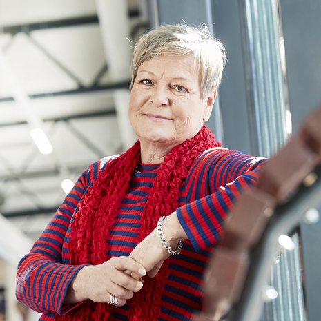 Irtisanominen ei katkeroittanut Sonja Virtasta. Työuralta jäi hyviä ystävyyssuhteita.