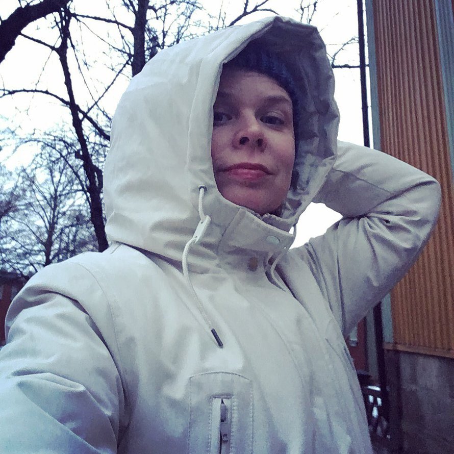 Valkoinen takki ja Suomen talvi, mikä voisi mennä pieleen?