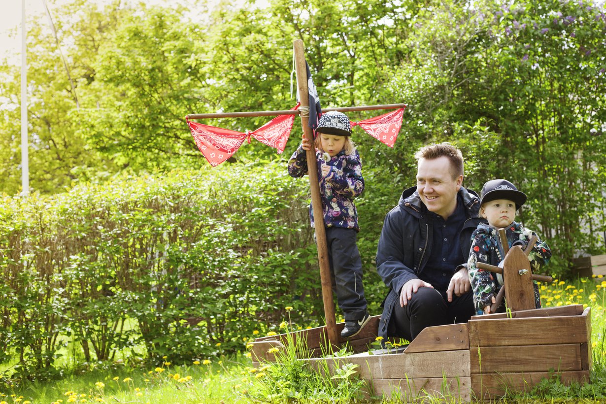 Ville Viholainen oli koti-iskänä kahdeksan kuukautta.