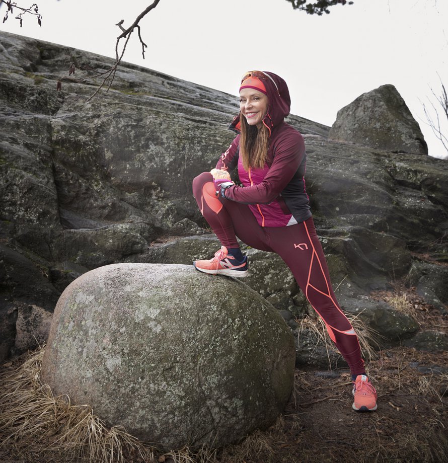 Keväällä Maria Kuusiluoma vaihtaa sukset juoksulenkkareihin. Kuva: <span class="photographer">Ninna Lindström</span>