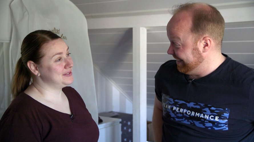 Anniina ja Ville muistavat halata ja suukotella päivittäin. Ehkä juuri siksi heidän parisuhteensa on vaikuttaa onnelliselta.