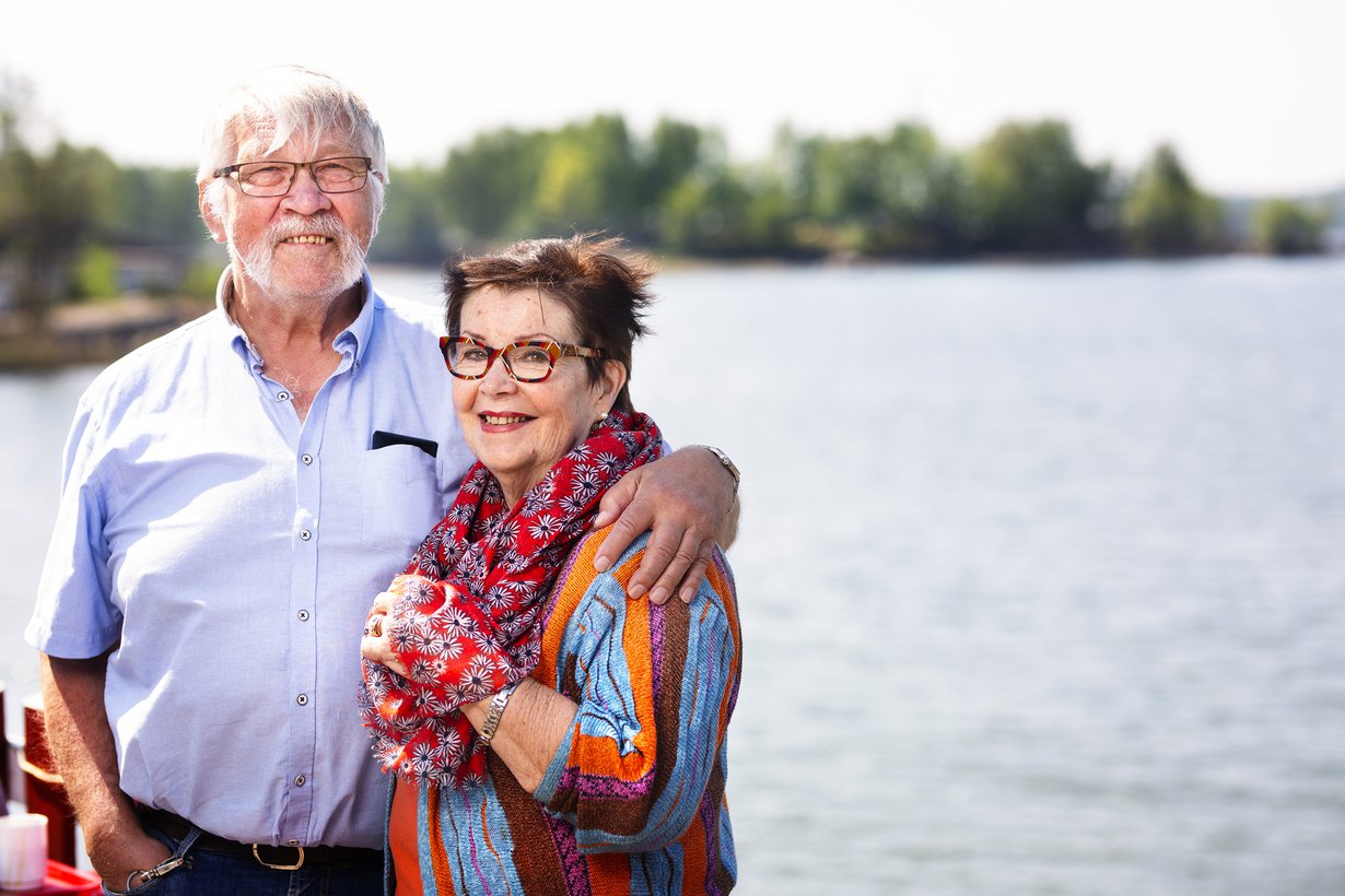 Maikki ja Seppo lähentyivät yhteisen surun aikana. ”Meni pitkään ennen kuin huomasimme rakastuneemme.” Kuvat: Jani Laukkanen