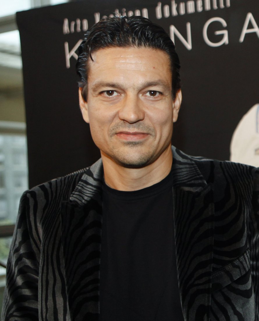 Jari Litmanen teki itse itsestään kirjan. Kuva: <span class="photographer">Sanoma-arkisto / Leena Koskela</span>