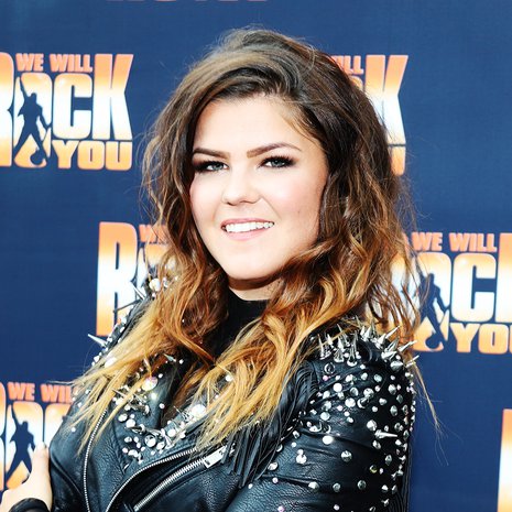 Saara Aalto palasi juuri kolmen viikon Italian-lomalta. ”Olimme viikon Toscanassa, viikon Roomassa ja viikon retriitissä Rooman lähellä olevassa pienessä kylässä. Oli aivan sairaan ihanaa ja kaunista.” Kuva: <span class="photographer">Jonna Öhrnberg</span>