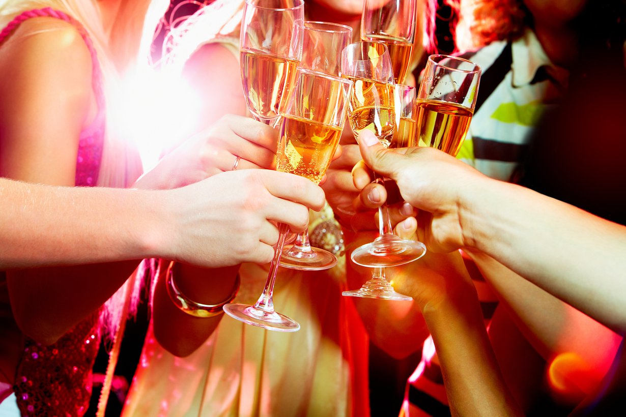 Analyysi kertoo, millaista bileväkeä eri horoskooppimerkit ovat. Kuva: Shutterstock