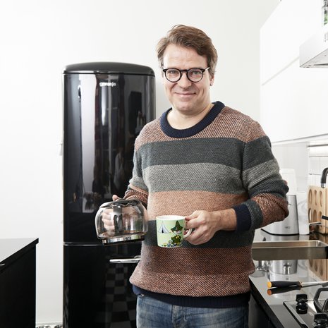 Ville Niinistö ei mittaa edes kahvia. Näppituntumalla mennään.
