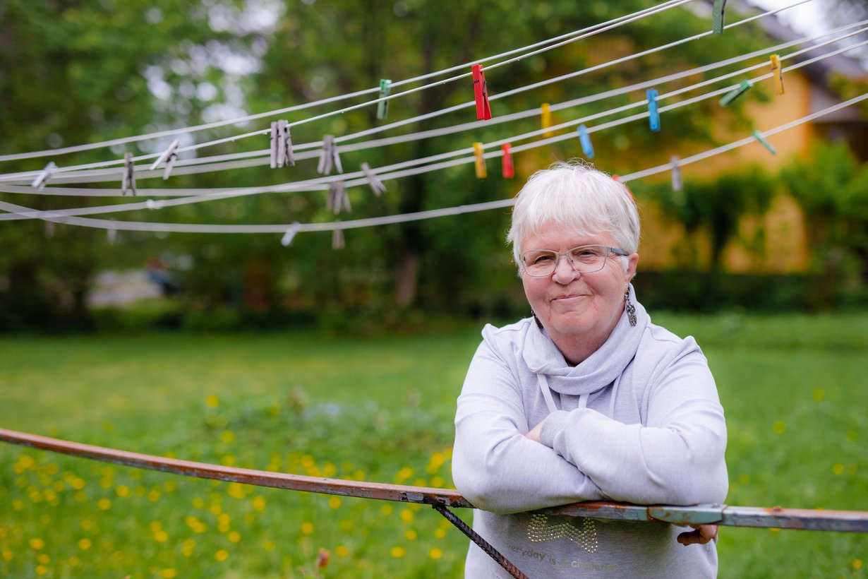 Marja-Leena Peltola jäi eron jälkeen asumaan yhteiseen kotiin. Koti kaipaisi jo remonttia, mutta siihen ei ole varaa.
