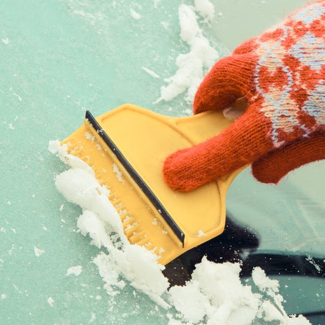 Sulaa, jäätyy, sulaa, jäätyy! Näillä säillä saa raaputtaa autonikkunaa alvariinsa.
