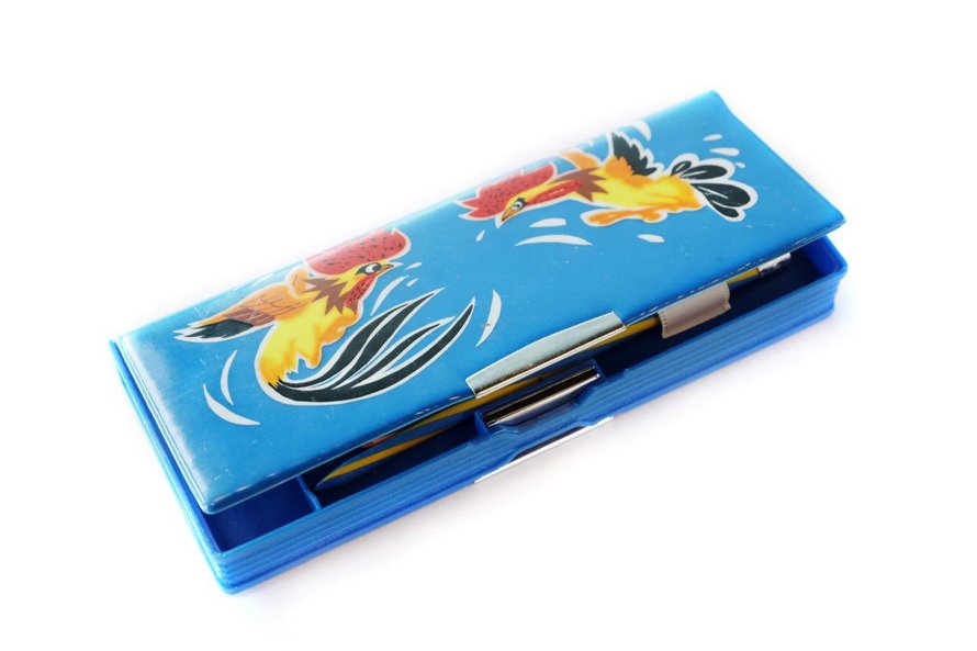 Magneetilla suljettava penaali oli niin hieno!