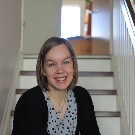 Johanna Ryhtä ajattelee, että jokainen voi omilla valinnoillaan vaikuttaa siihen, jääkö rahaa kuussa kymppi vai satanen tilille.