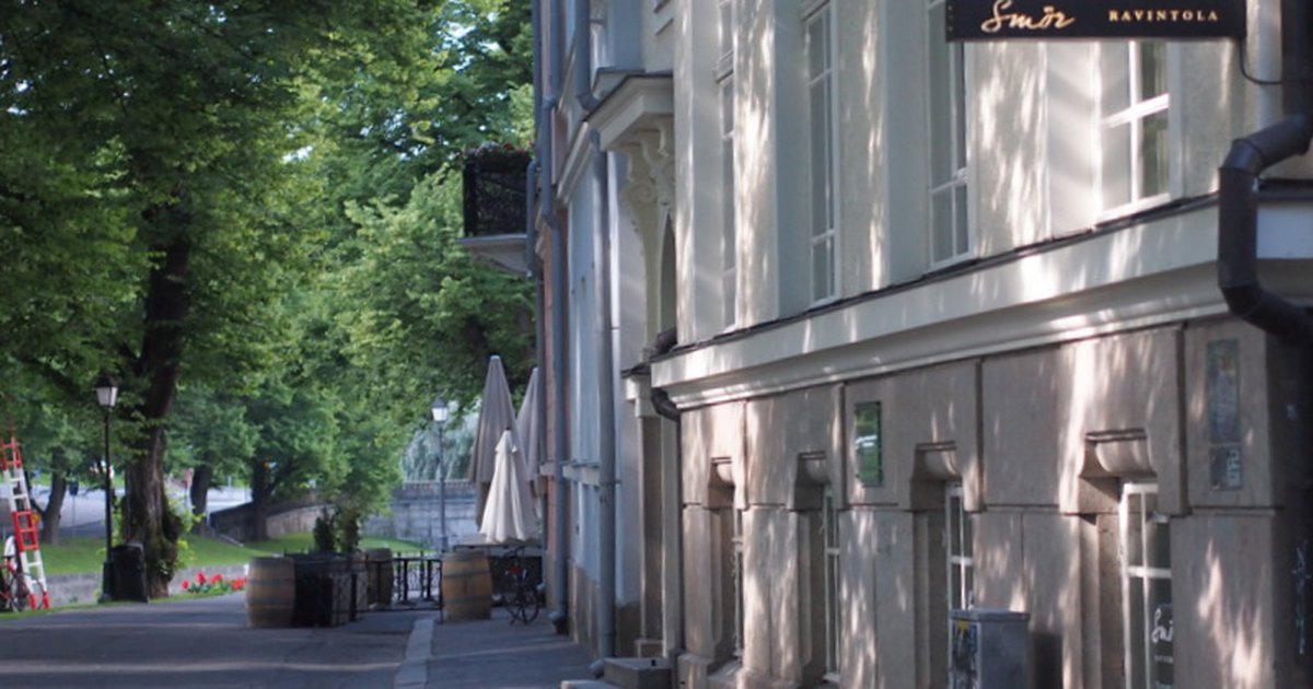 35 vuotta vanha nainen dating 20-vuotias mies