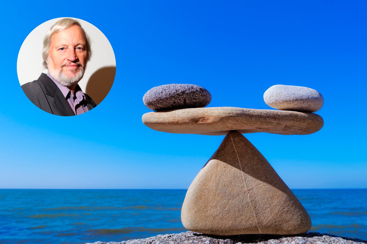 Filosofi Ilkka Niiniluoto tietää, mihin vaaka kallistuu. Ja kertoo nyt muillekin. Kuva: Shutterstock / Sanoma-arkisto.