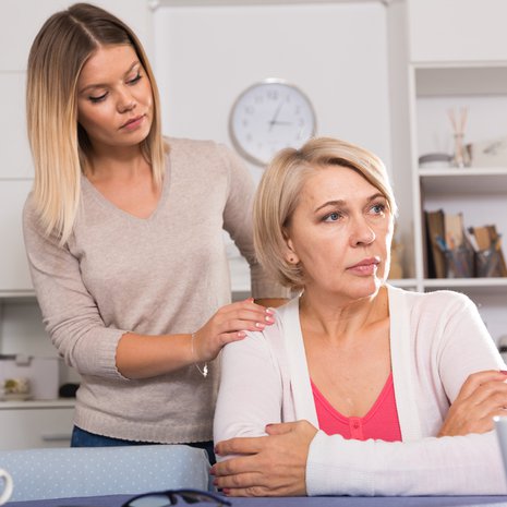 Mitä pitäisi tehdä, jos äiti ei pysty iloitsemaan tyttärensä onnesta? Kuva: <span class="photographer">Shutterstock</span>