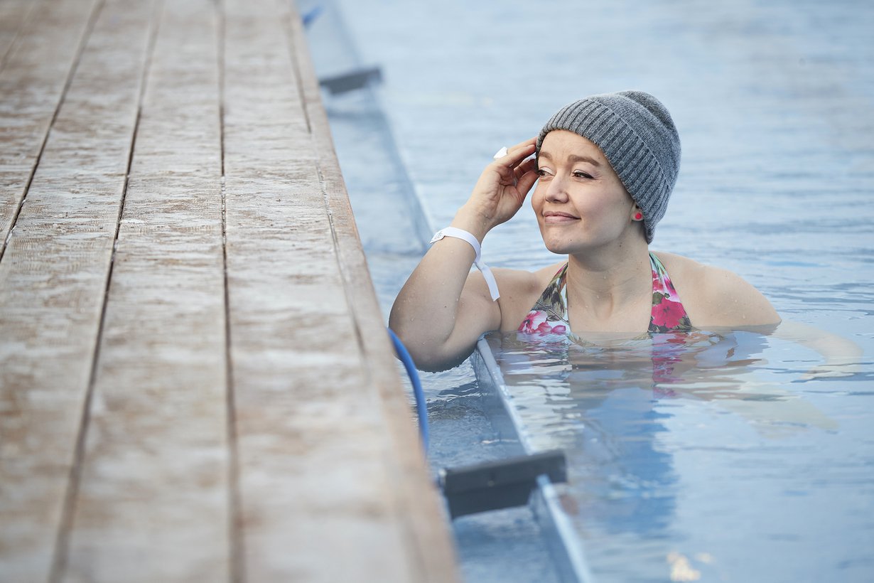 Karoliina Luoto on biohakkeri, joka ei luota pelkästään omaan fiilikseen. Mittareiden avulla hän saa tietoa, jonka avulla voi optimoida oman hyvinvoinnin.