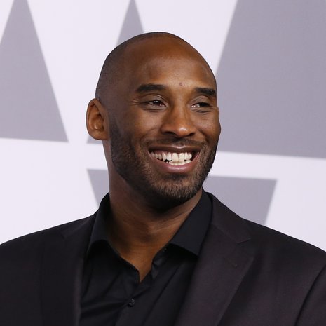 Koripallotähti Kobe Bryant kuoli helikopteriturmassa sunnuntaina.